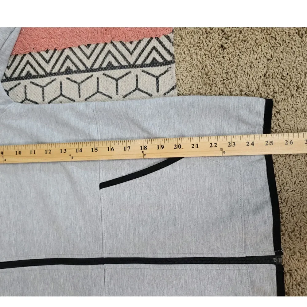 The North Face Tech Full Zip Hoodie in TNF GRAY, sz Small